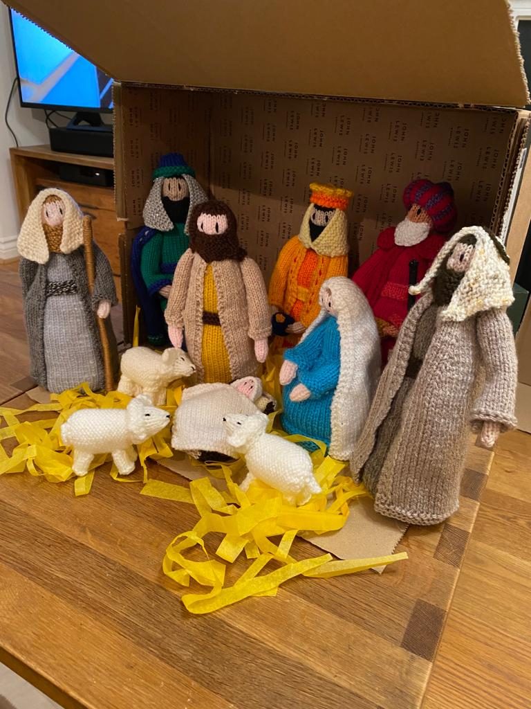 This image has an empty alt attribute; its file name is Knitted-Nativity-768x1024.jpg